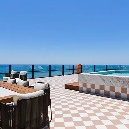Hotel de apartamente Liv Mackenzie Adults Only Larnaca