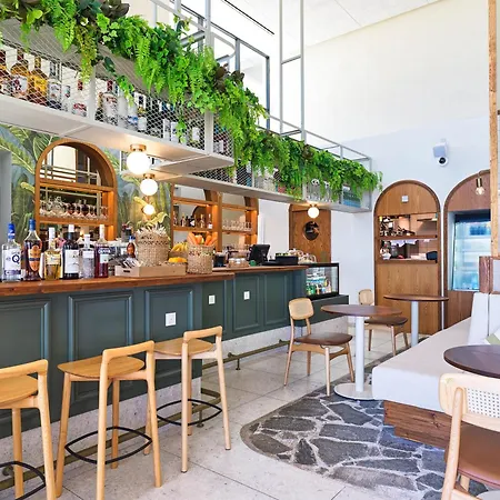 Hotel de apartamente Liv Mackenzie Adults Only Larnaca