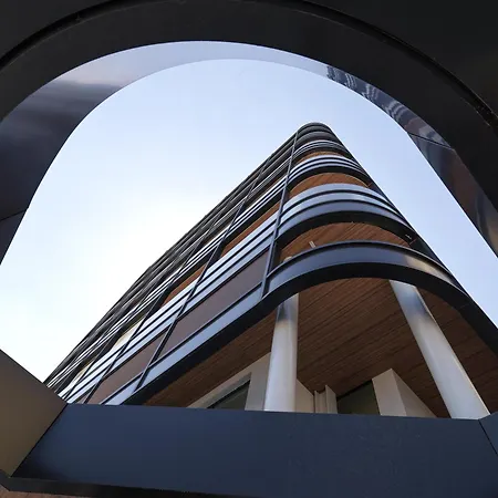 Hotel de apartamente Liv Mackenzie Adults Only Larnaca