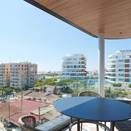 Liv Mackenzie Adults Only Hotel de apartamente *
