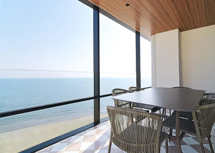 Liv Mackenzie Adults Only Apartahotel 4*