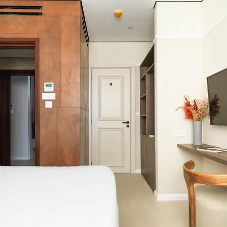 Liv Mackenzie Adults Only 4* Larnaka