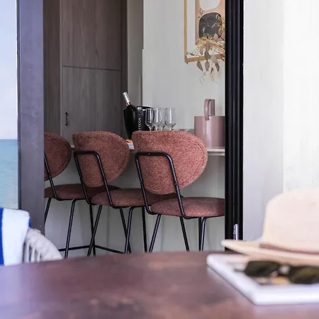 Hotel apartamentowy Liv Mackenzie (adults Only) Larnaca