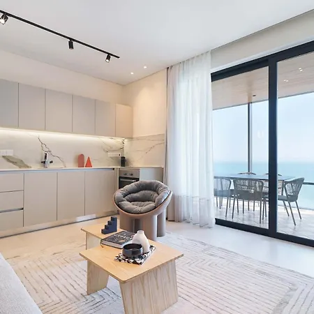 Liv Mackenzie Adults Only Larnaka