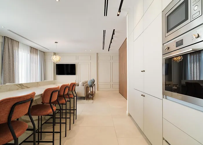 Liv Mackenzie Adults Only 4* Larnaka