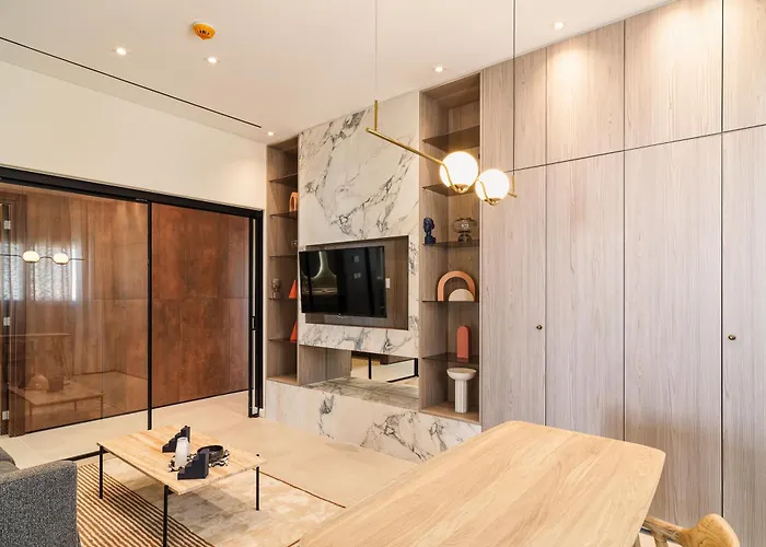 מלון דירות Liv Mackenzie Adults Only 4*