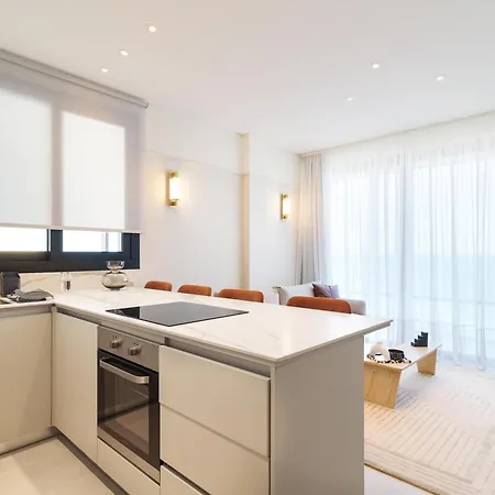 Liv Mackenzie Adults Only Apart Otel 4*